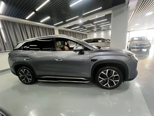 BYD Song L DM-i — Фото автомобиля 4