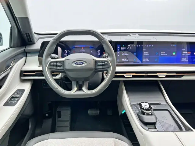 Ford Edge — Фото автомобиля 21