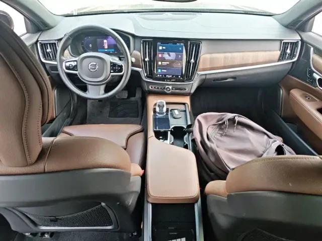 Volvo S90 — Фото автомобиля 13