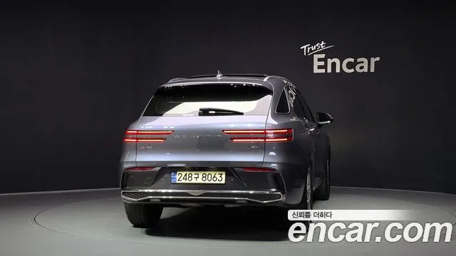 Genesis GV70 2.5T Бензин AWD — Фото автомобиля 4