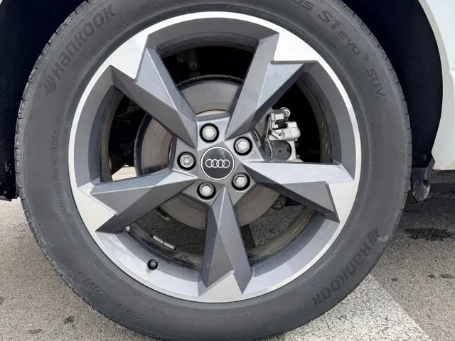 Audi Audi Q3 2024 35 TFSI Fashion Sport — Фото автомобиля 15