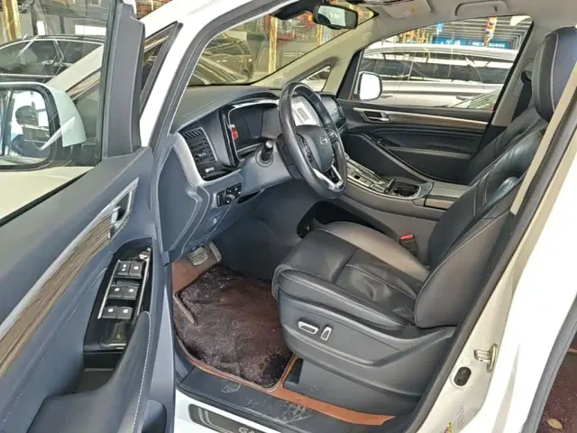 GAC Trumpchi M8 — Фото автомобиля 15