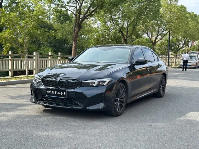 BMW 3 Series — Фото автомобиля 2