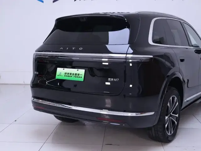 Aito M7 — Фото автомобиля 8