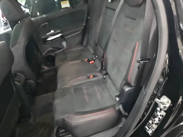 Mercedes-Benz GLB AMG — Фото автомобиля 16