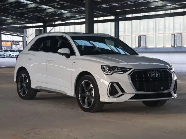 Audi Q3 — Фото автомобиля 3