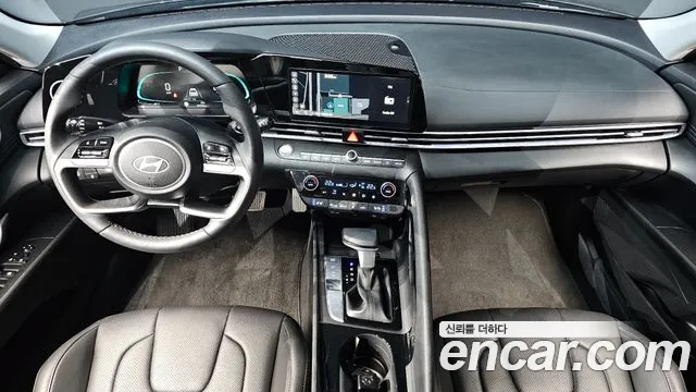 Hyundai Avante CN7 — Фото автомобиля 10
