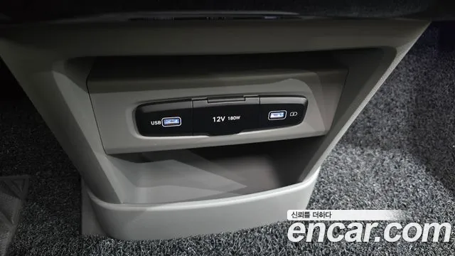 Hyundai Staria — Фото автомобиля 12