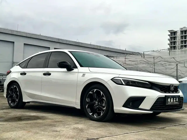 Honda Civic — Фото автомобиля 3