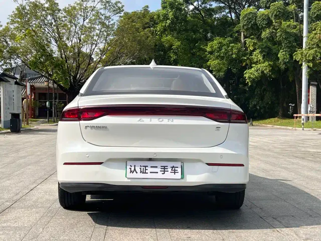 GAC Aion S — Фото автомобиля 10