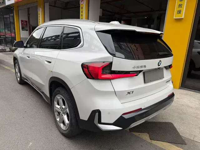 BMW X1 — Фото автомобиля 6