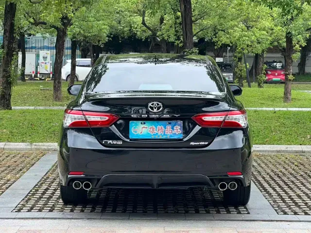 Toyota Camry — Фото автомобиля 6