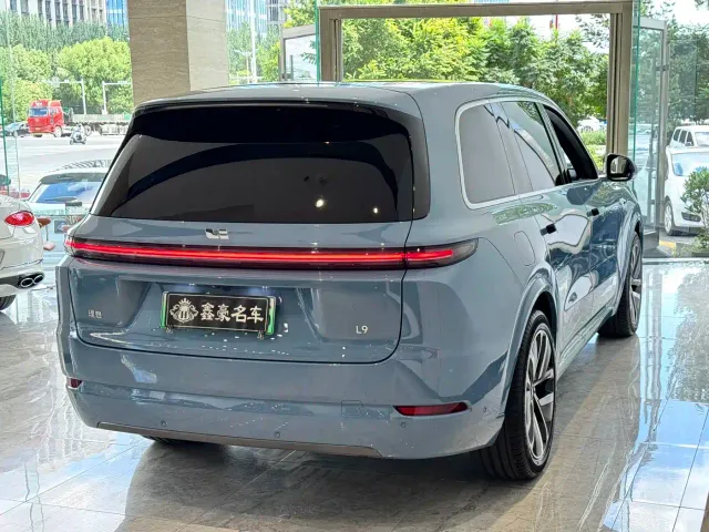 Li Auto Li Xiang L9 2022 Max — Фото автомобиля 25