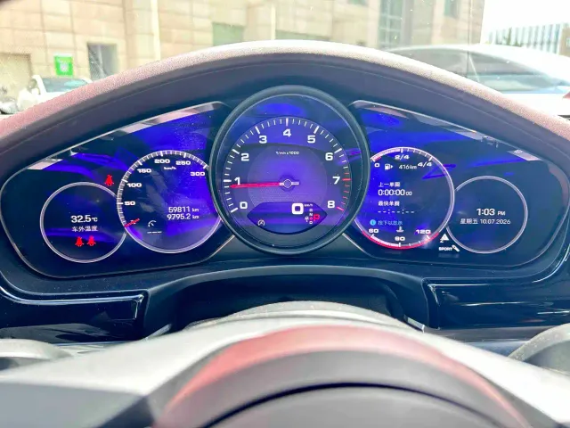 Porsche Panamera 2023 Panamera Executive Long Wheelbase 2.9T — Фото автомобиля 15