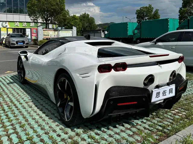 Ferrari SF90 — Фото автомобиля 11