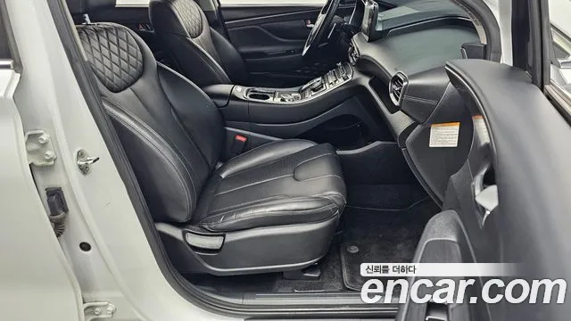 Hyundai Santa Fe — Фото автомобиля 16