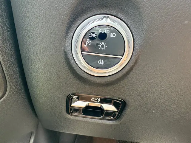 Mercedes-Benz C-Class — Фото автомобиля 11