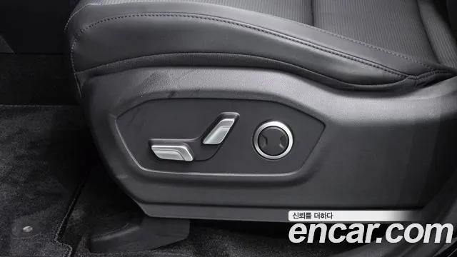 Hyundai Santa Fe MX5 — Фото автомобиля 27
