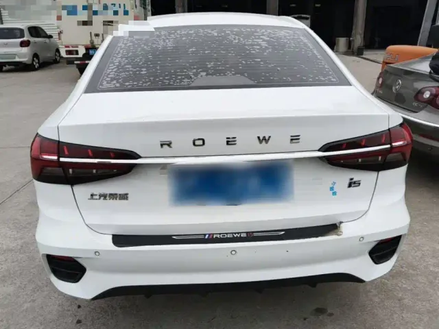 Roewe i5 — Фото автомобиля 5