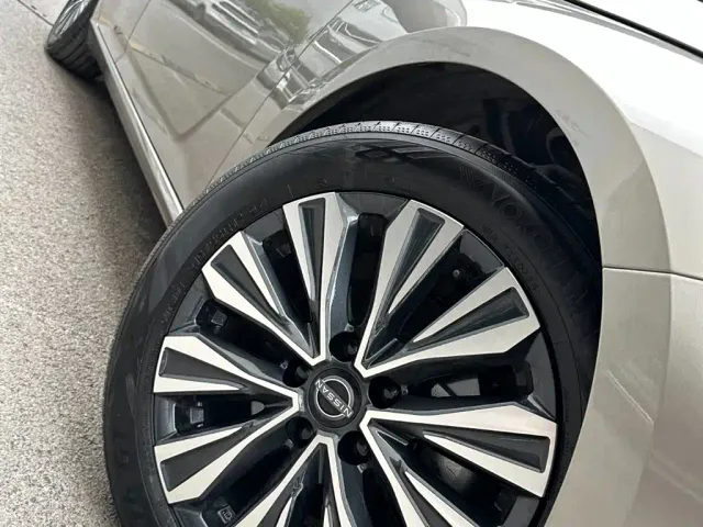 Nissan Teana — Фото автомобиля 27
