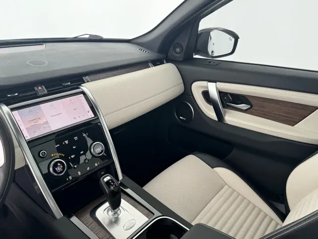 Land Rover Discovery Sport — Фото автомобиля 5