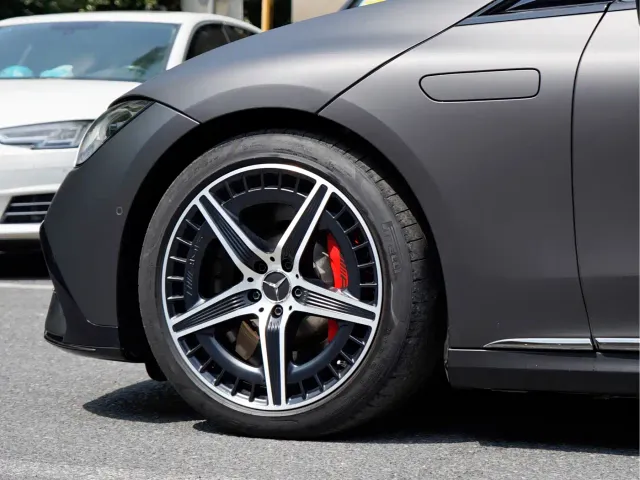 Mercedes-Benz EQE AMG — Фото автомобиля 8