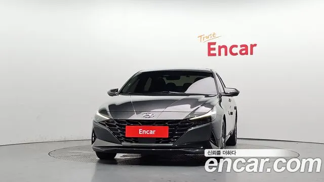 Hyundai AVANTE Avante (CN7) — Фото автомобиля 3