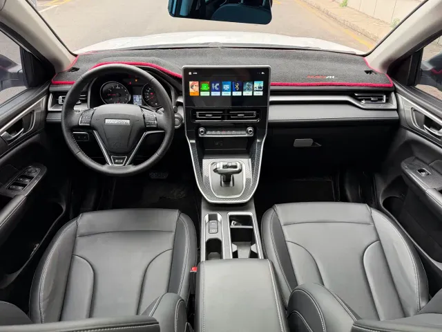 Haval M6 — Фото автомобиля 15