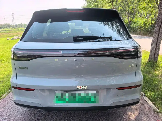 Geely Galaxy E5 — Фото автомобиля 9