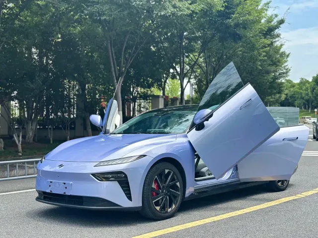 Фотография автомобиля — Dongfeng eπ 007