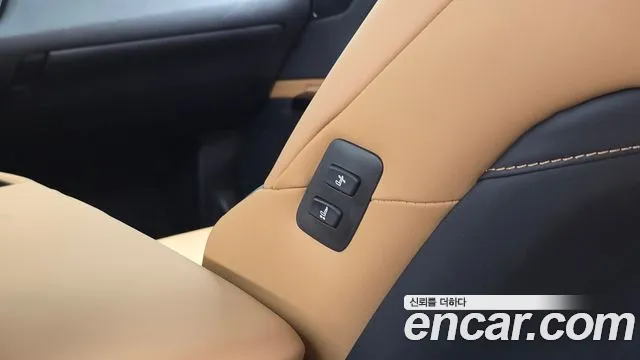 Lexus ES — Фото автомобиля 7