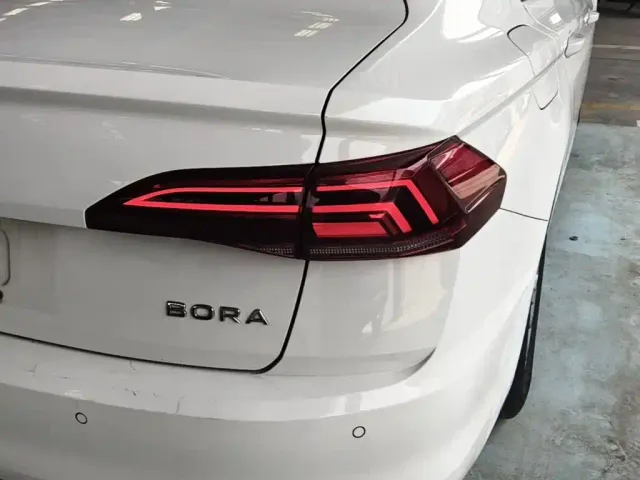 Volkswagen Bora — Фото автомобиля 7