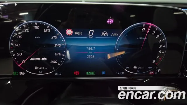 Mercedes-Benz E-Class — Фото автомобиля 8