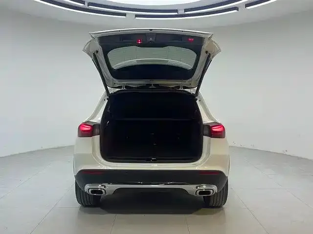 Mercedes-Benz GLA-Class — Фото автомобиля 12