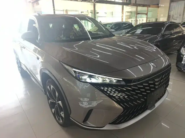 Roewe RX5 — Фото автомобиля 3