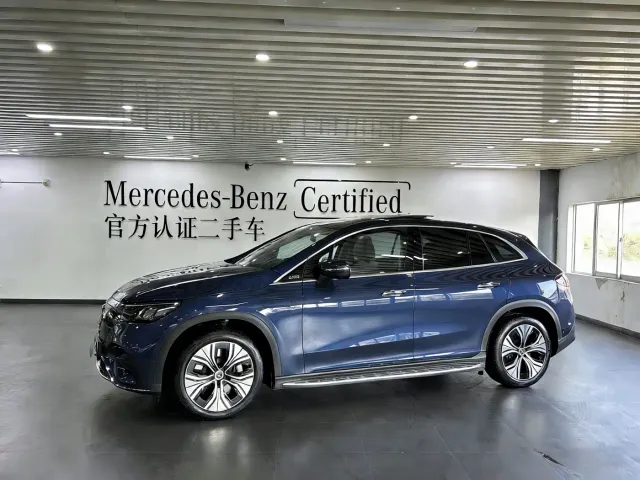 Mercedes-Benz EQE SUV — Фото автомобиля 3