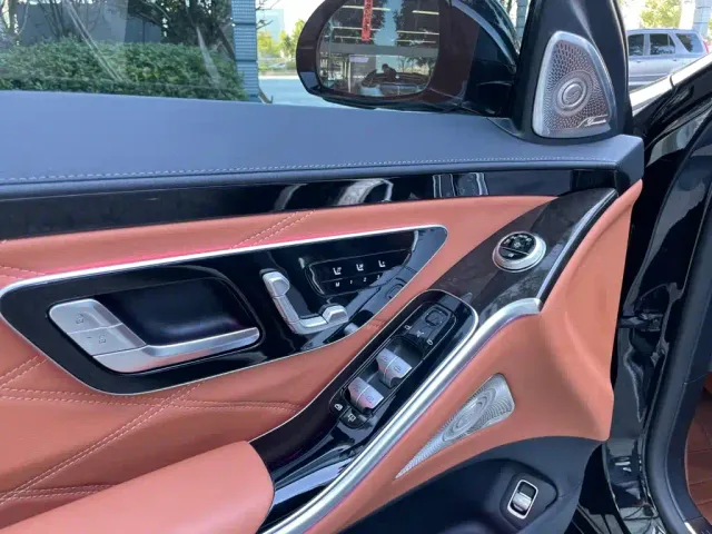 Mercedes-Benz Maybach S-Class — Фото автомобиля 10