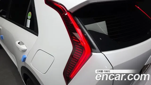 Kia Niro The All New — Фото автомобиля 8