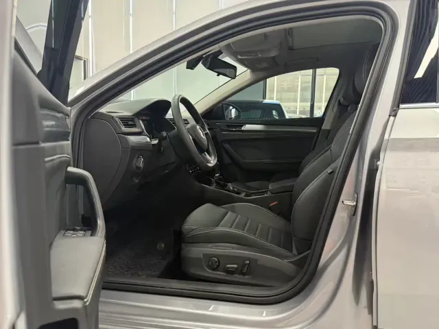 Skoda Superb — Фото автомобиля 4