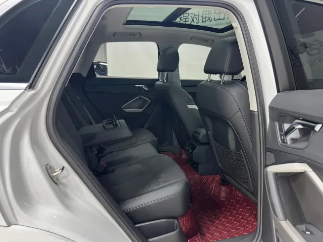 Audi Q3 — Фото автомобиля 12