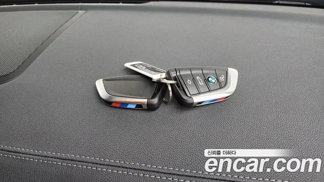 BMW X4 xDrive20i M Sport — Фото автомобиля 25