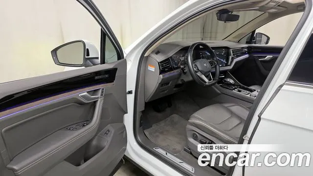 Volkswagen Touareg Touareg 3 поколение 3.0 TDI Prestige — Фото автомобиля 11
