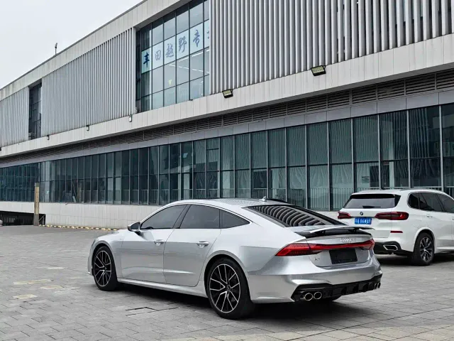 Audi A7 — Фото автомобиля 19
