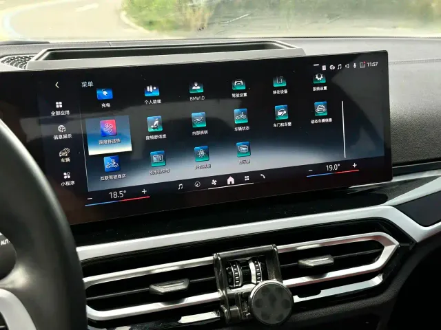 BMW i3 — Фото автомобиля 16