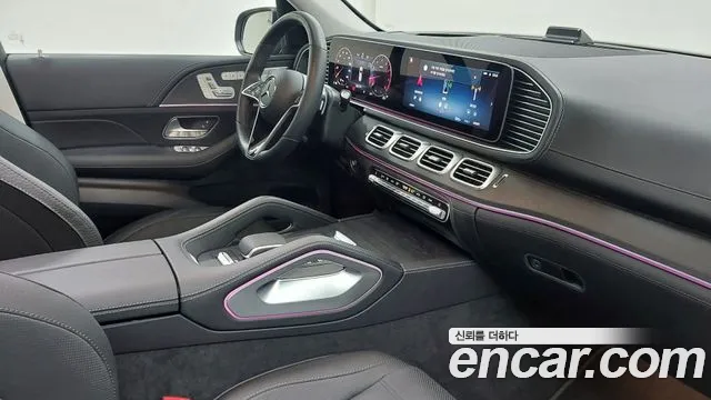 Mercedes-Benz GLE-Class — Фото автомобиля 13