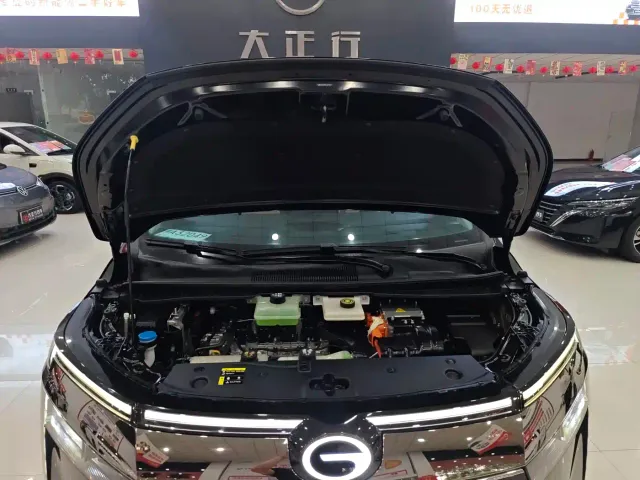 GAC Trumpchi E8 — Фото автомобиля 13