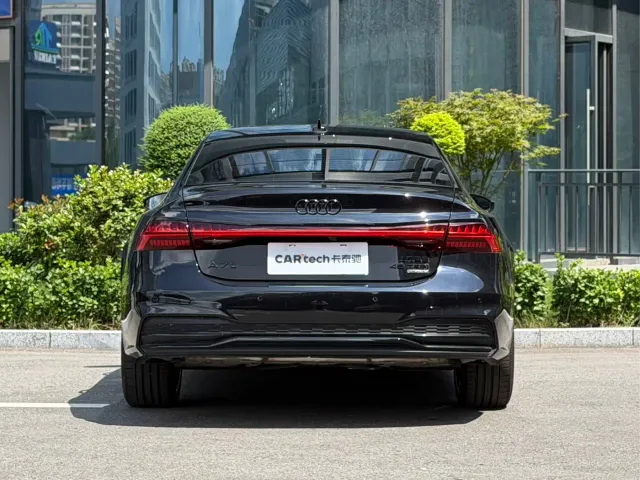 Audi A7L — Фото автомобиля 4