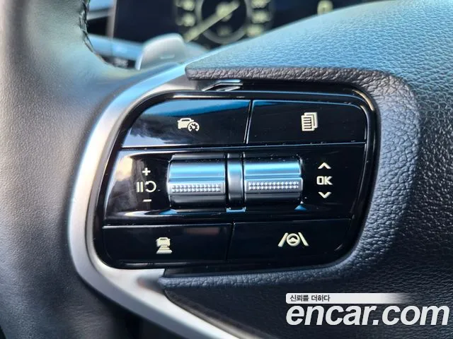Kia K8 — Фото автомобиля 11