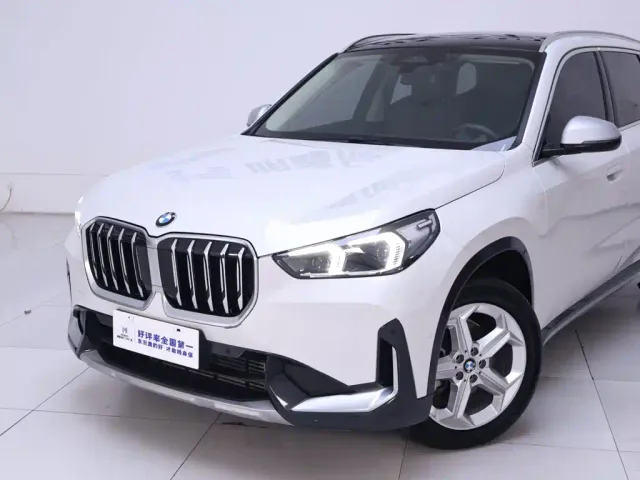 BMW X1 — Фото автомобиля 3