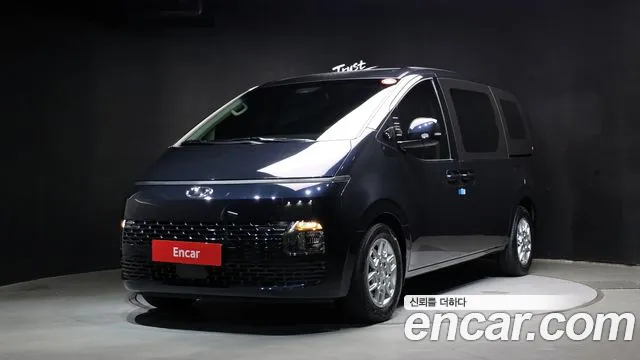 Фотография автомобиля — Hyundai Staria